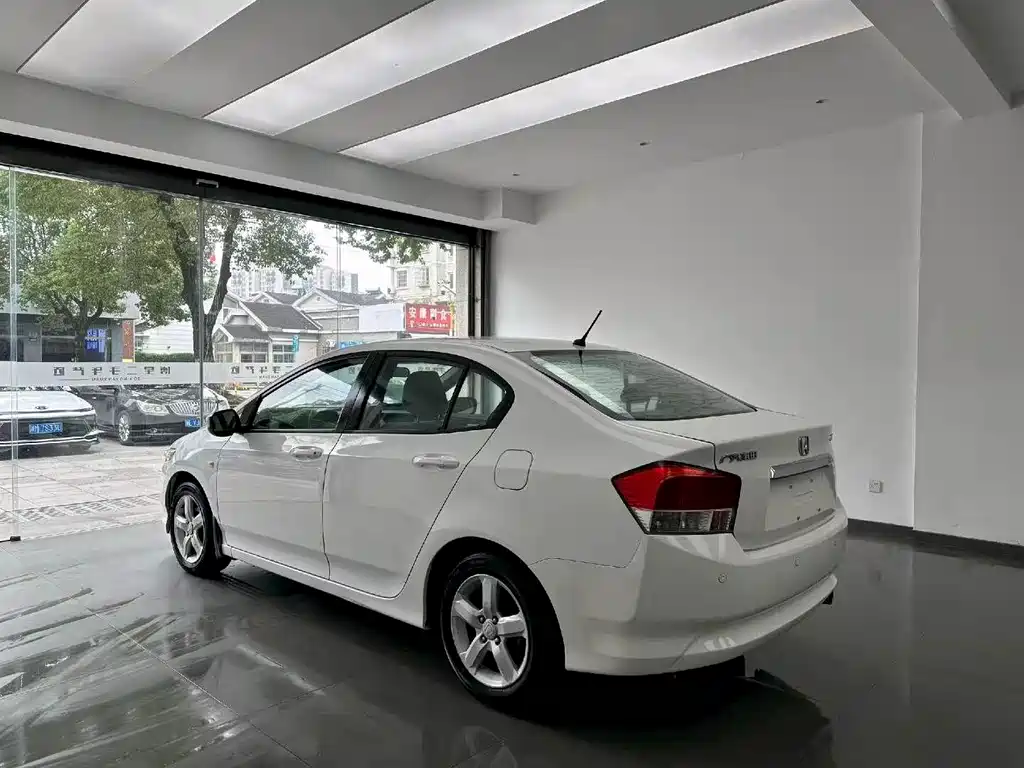 Honda City Classic — миниатюра 7