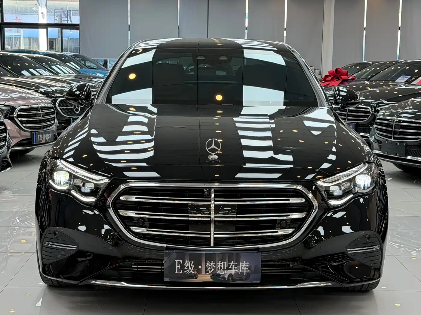 奔驰E级 2025款 E 300 L 时尚运动型 2024