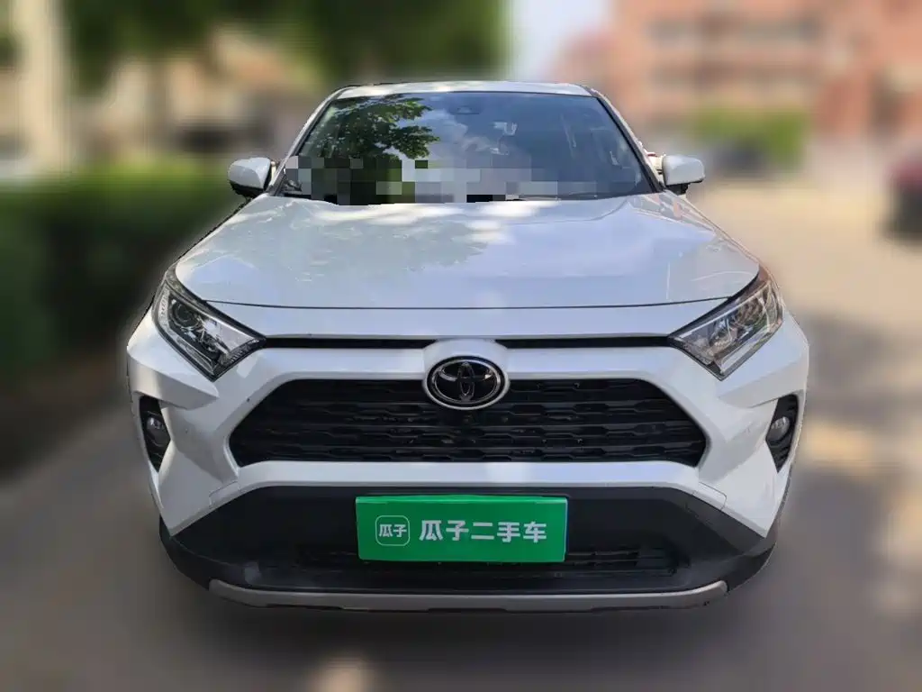 Toyota RAV4 — миниатюра 2