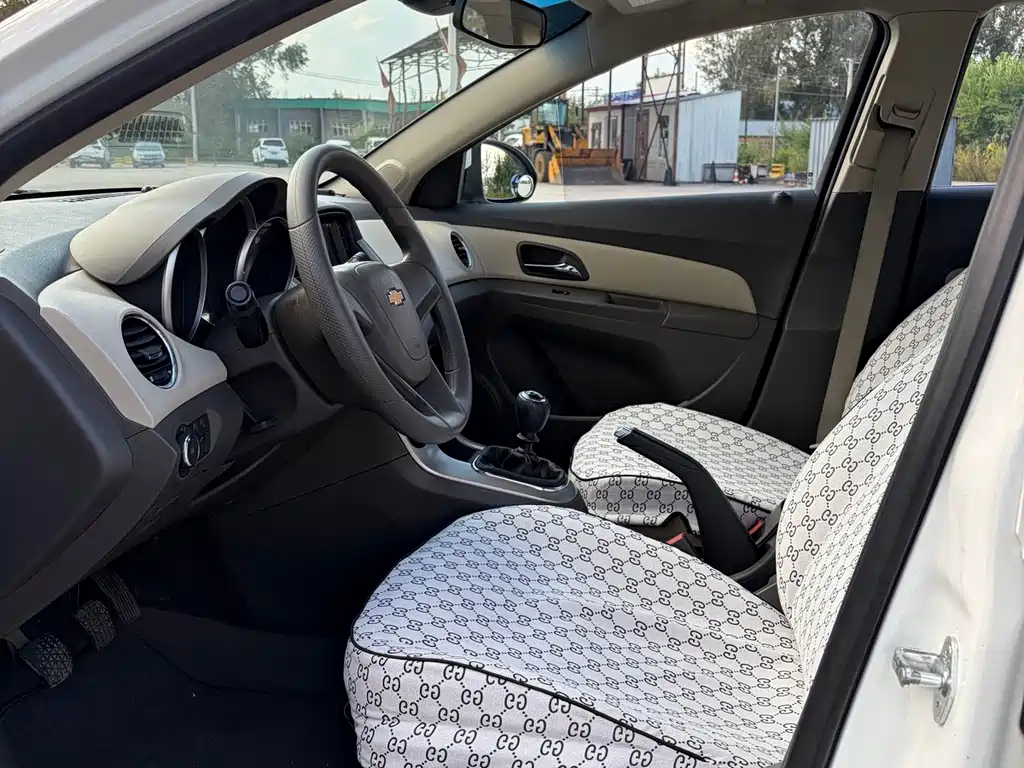 Chevrolet Cruze — миниатюра 5
