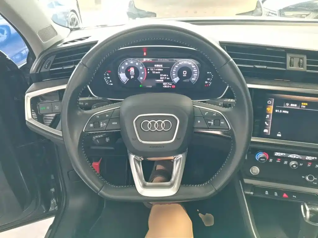 Audi Q3 — миниатюра 11