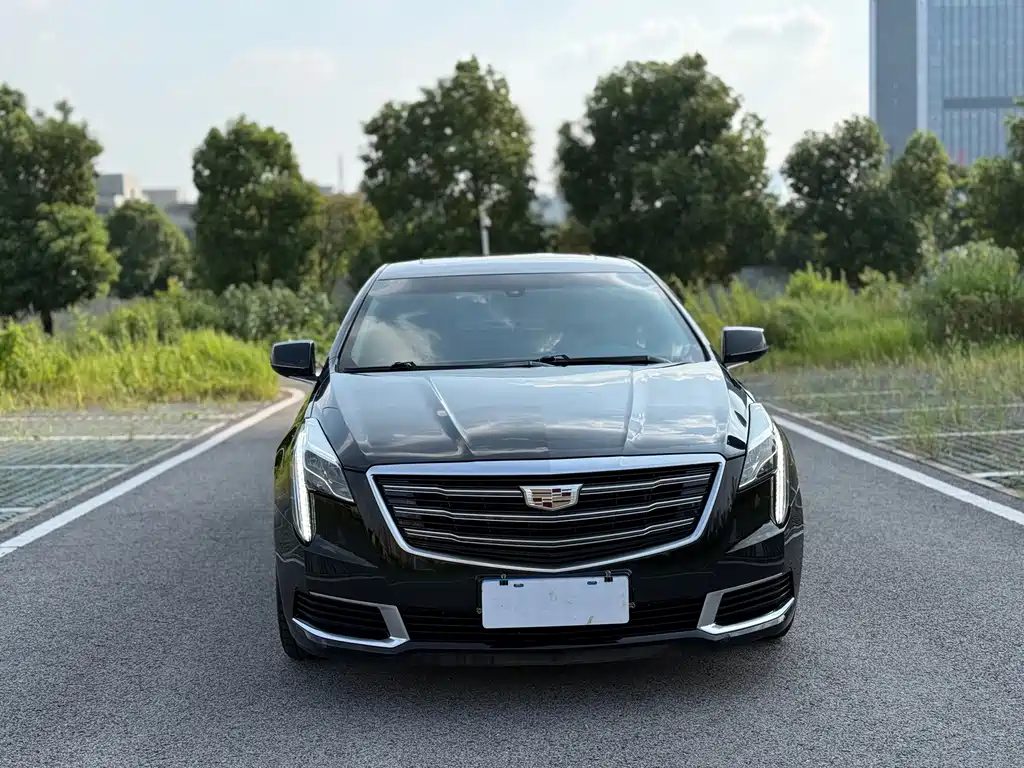 Cadillac XTS — миниатюра 2