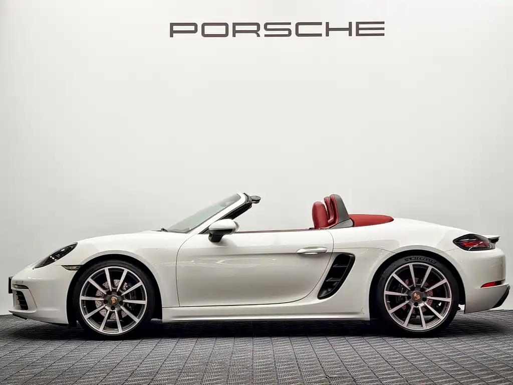 Porsche 718 2023 Boxster 2.0T