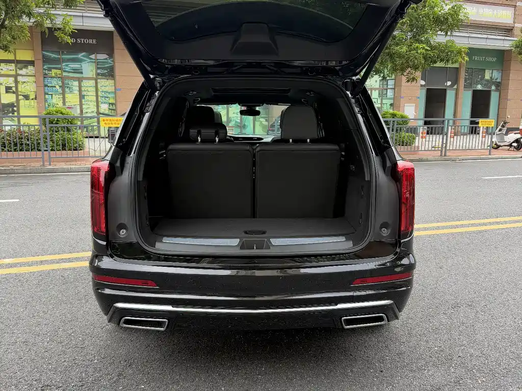 Cadillac XT6 — миниатюра 11