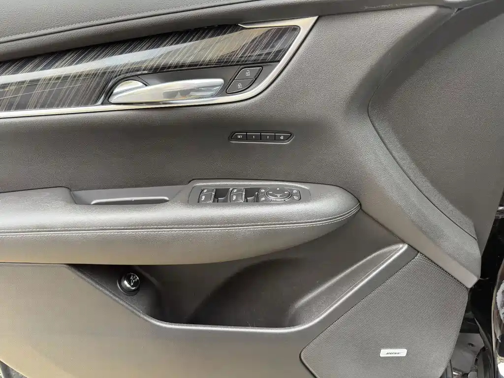 Cadillac XT6 — миниатюра 16