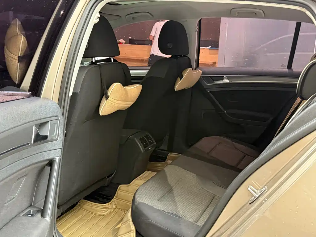 Volkswagen Golf — миниатюра 6