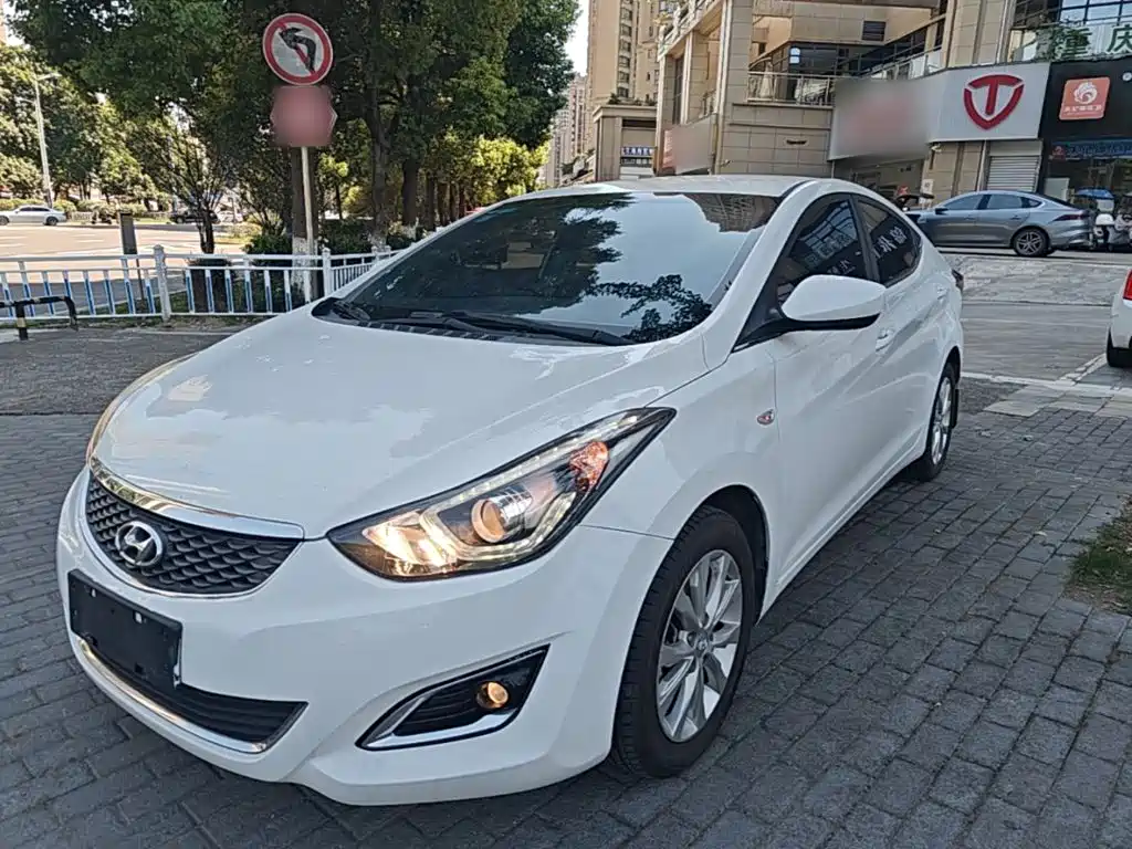 Hyundai Elantra Langdong — миниатюра 2