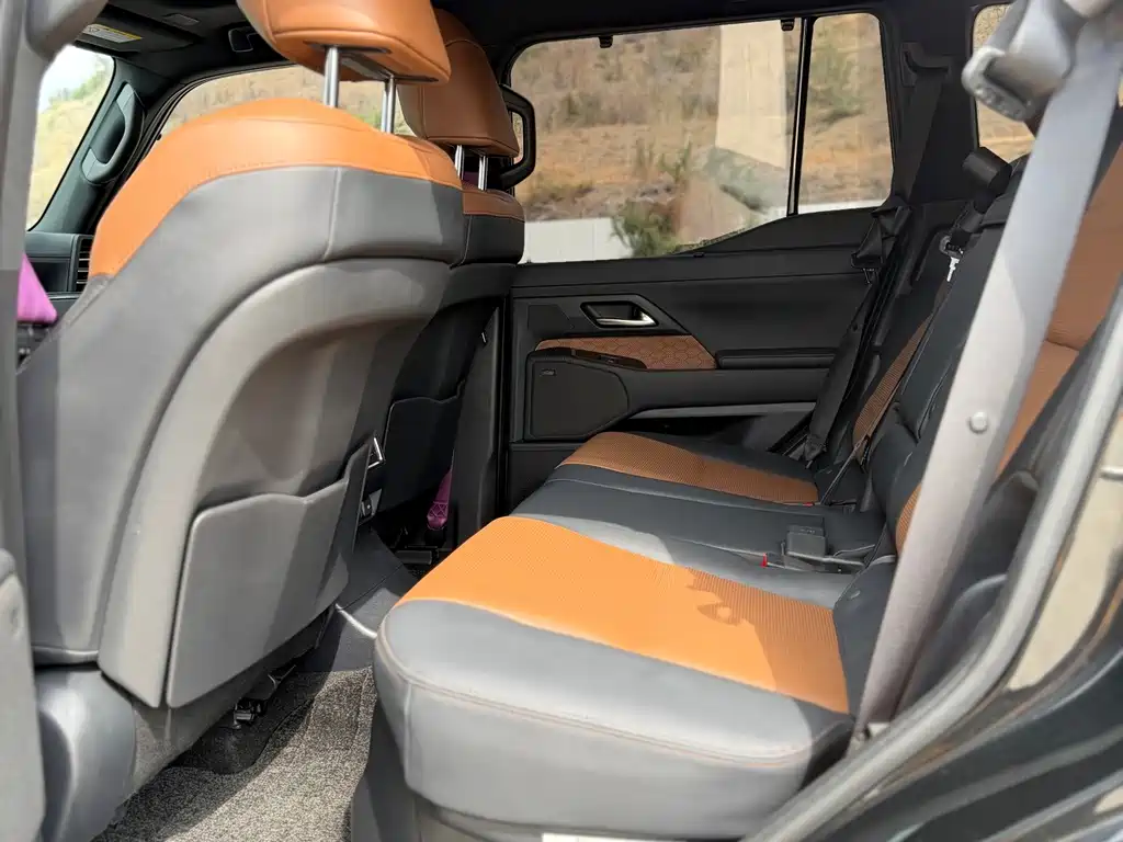 Lexus GX — миниатюра 6