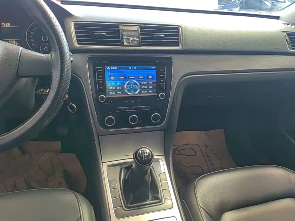 Volkswagen Passat — миниатюра 13