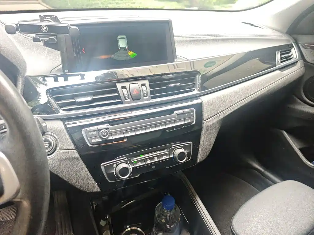 BMW X2 (Import) — миниатюра 6