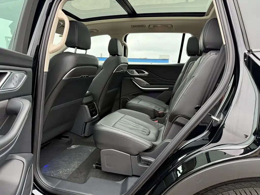 Hongqi Hongqi HS7 PHEV — миниатюра 7
