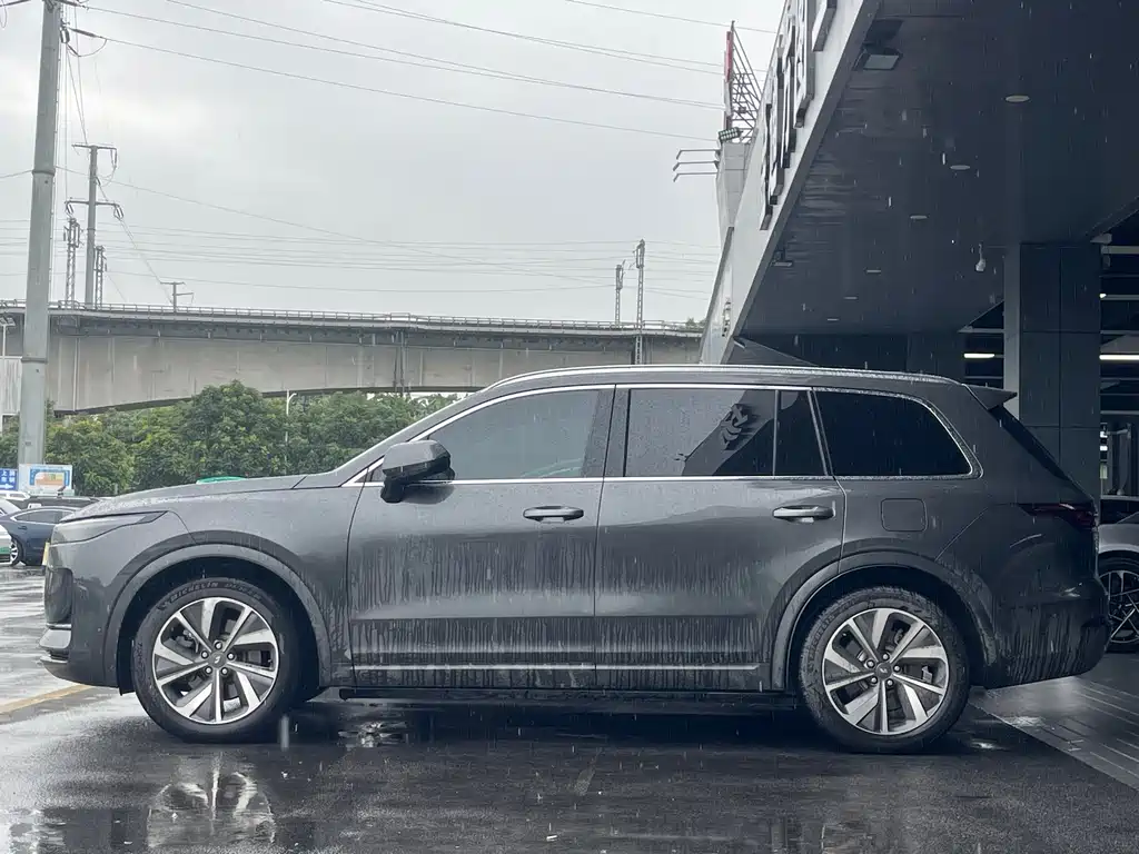 Li Auto ONE 2021 6 мест
