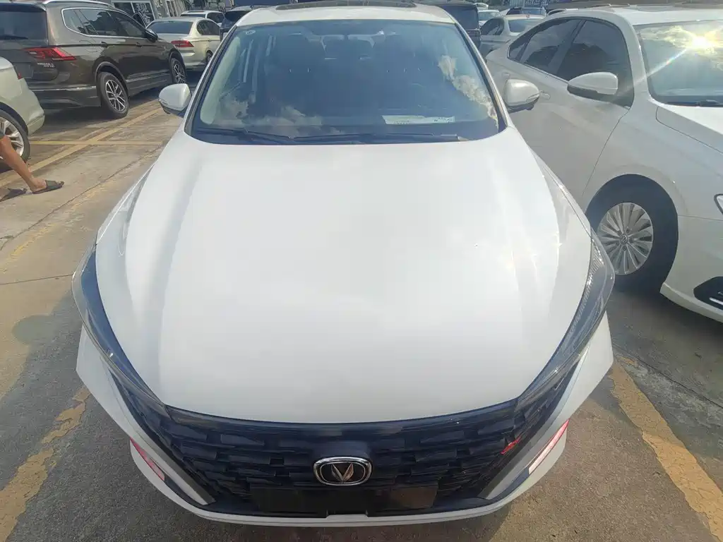 Changan Eado — миниатюра 2