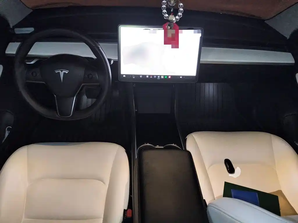 Tesla Model 3 — миниатюра 5