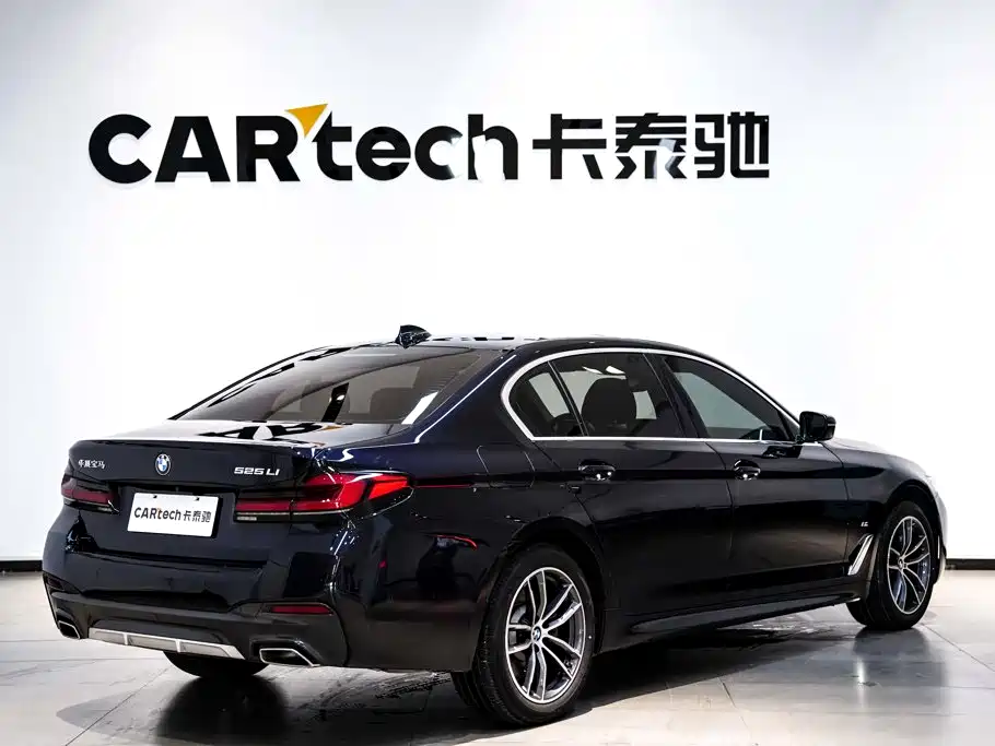 BMW 5 Series — миниатюра 6