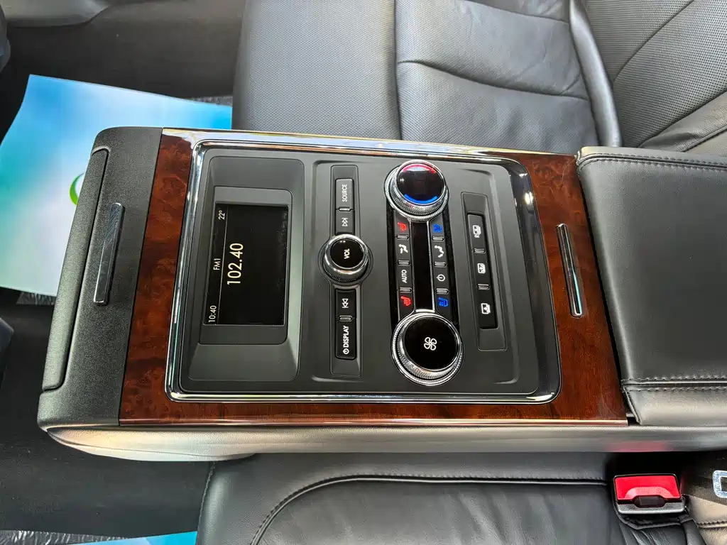 Lincoln Continental — миниатюра 11