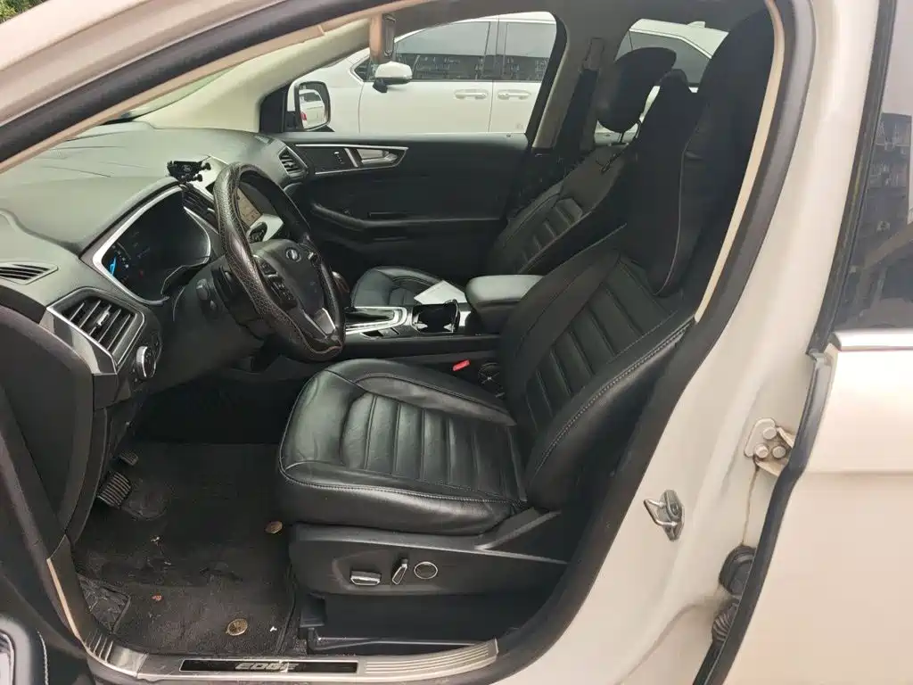 Ford Edge — миниатюра 16