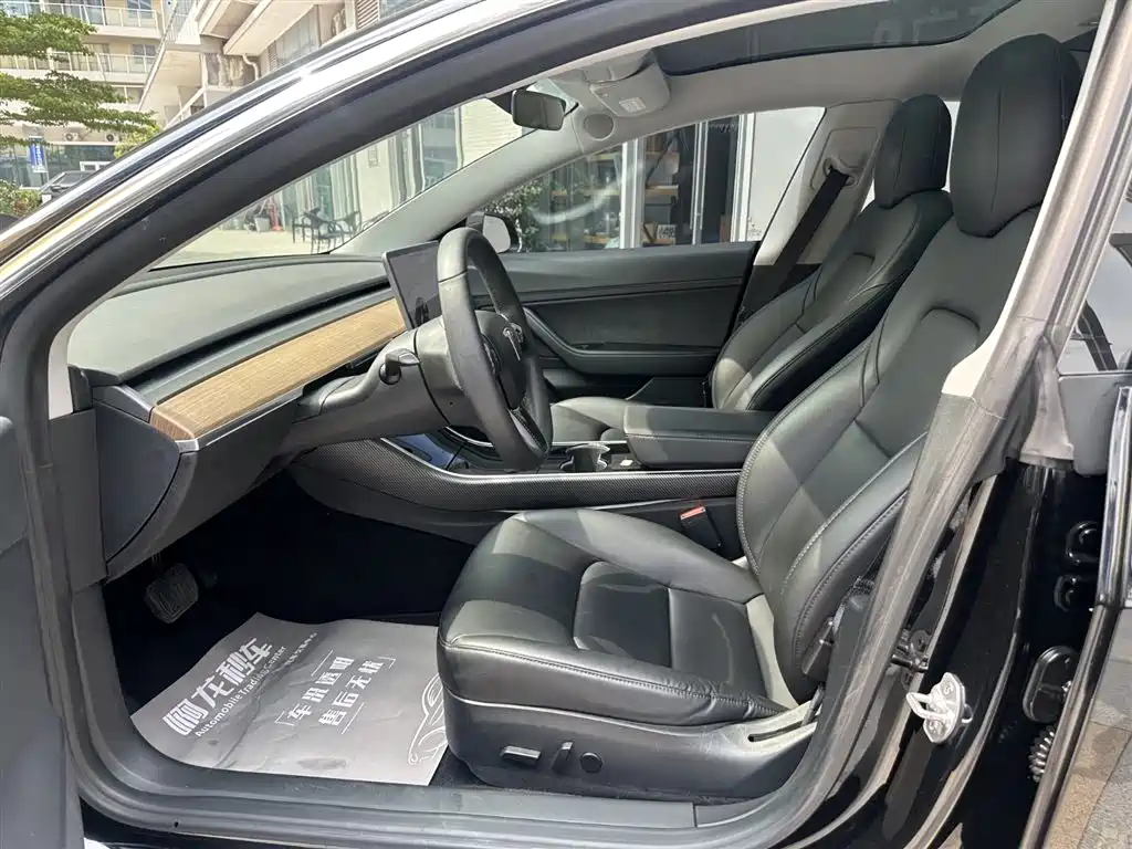 Tesla Model 3 — фотографии объявления, Фото 11