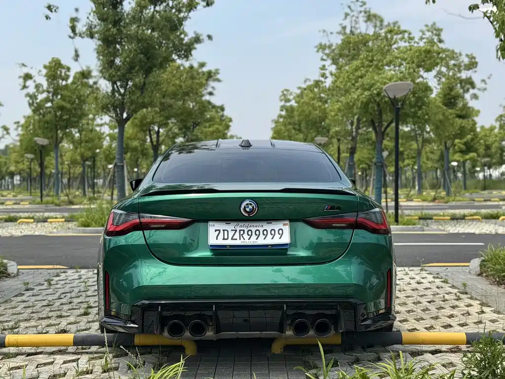 BMW M4 2023 M4 M xDrive
