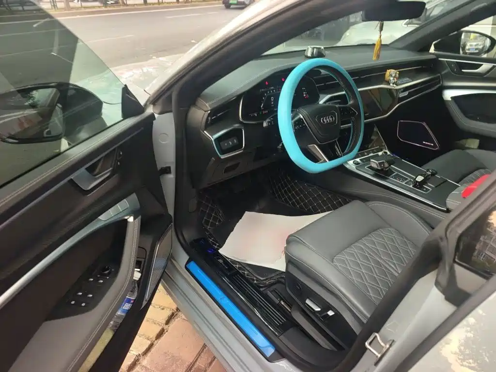 Audi A7L — миниатюра 17
