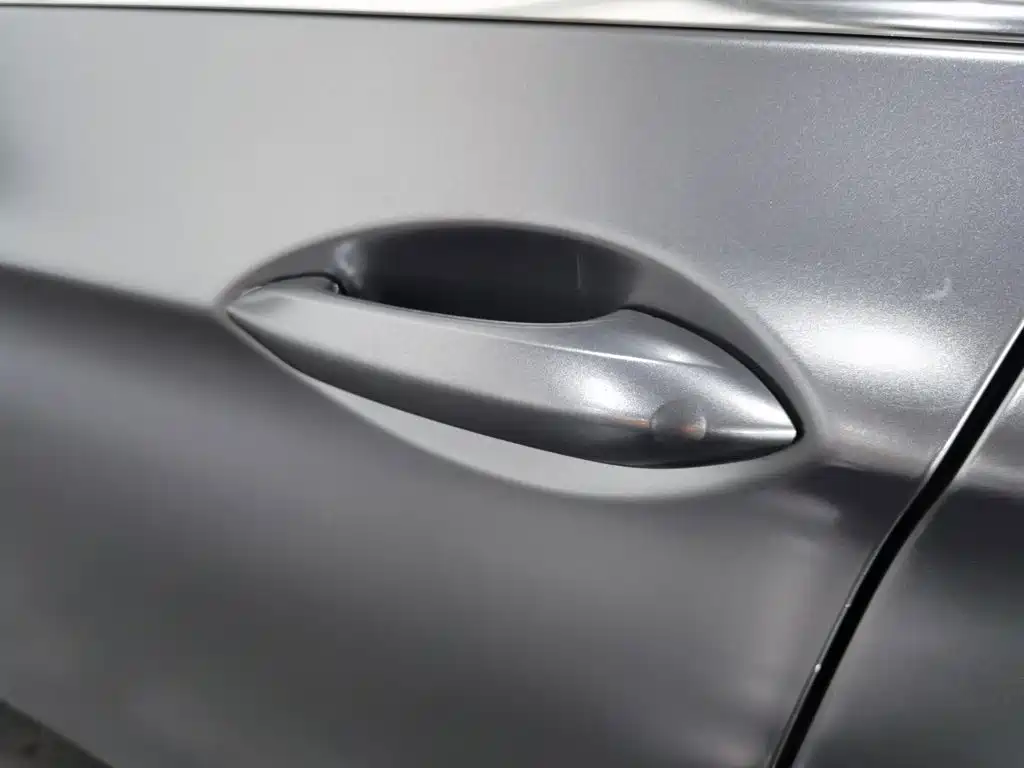 BMW 5 Series — миниатюра 18