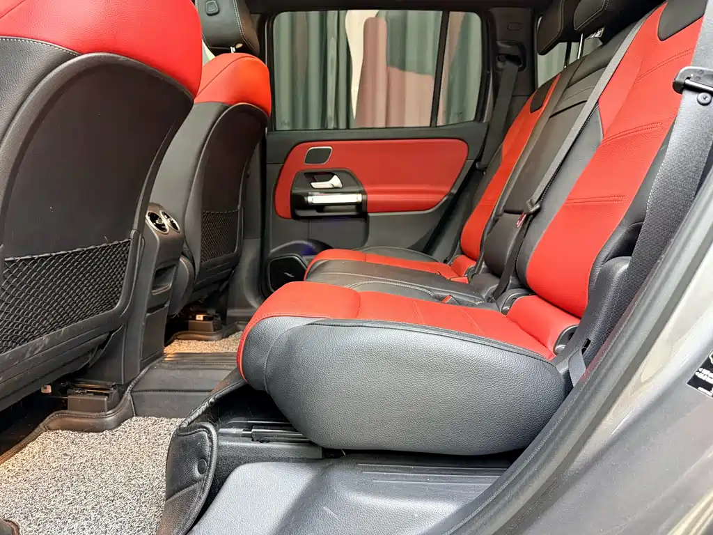 Mercedes-Benz GLB AMG — миниатюра 13