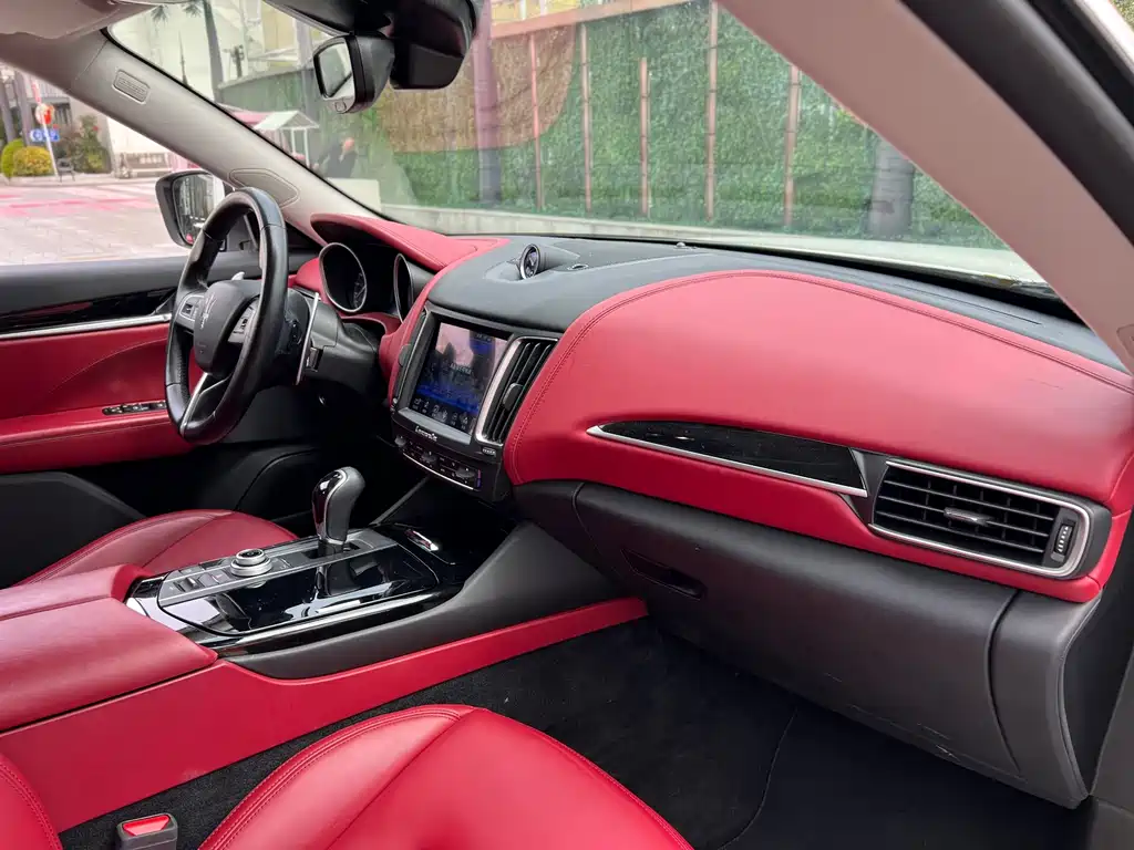 Maserati Levante — миниатюра 11
