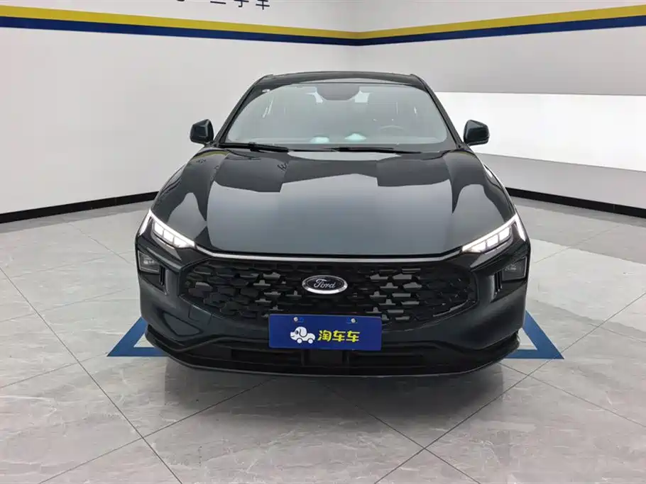 Ford Mondeo 2023 EcoBoost 180