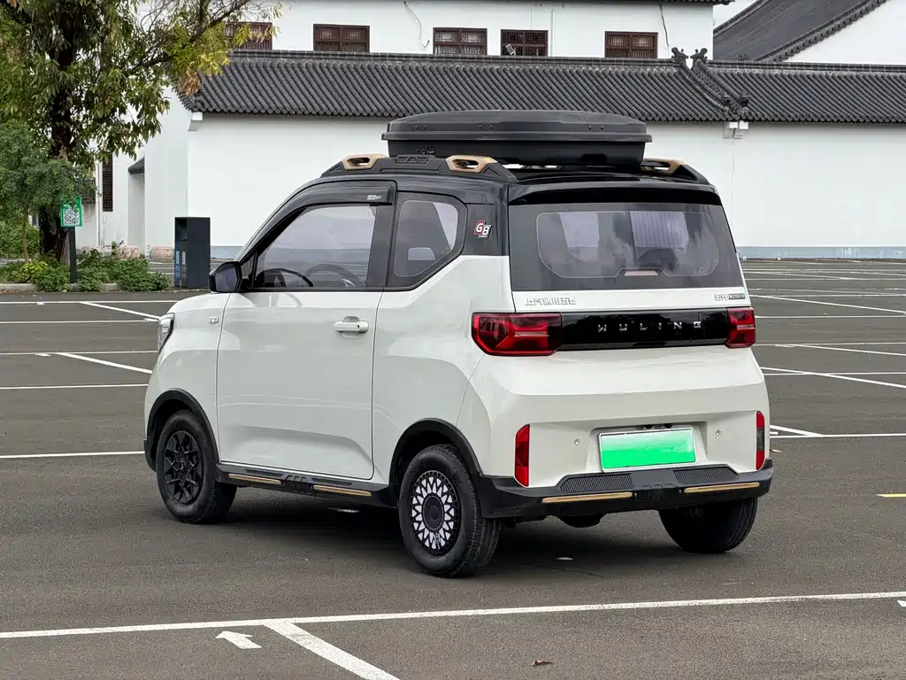 Wuling MINIEV — миниатюра 4
