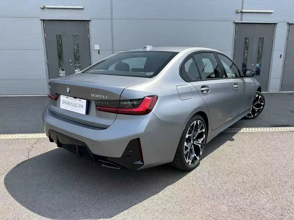 BMW 3 Series 3 2025 330Li 50