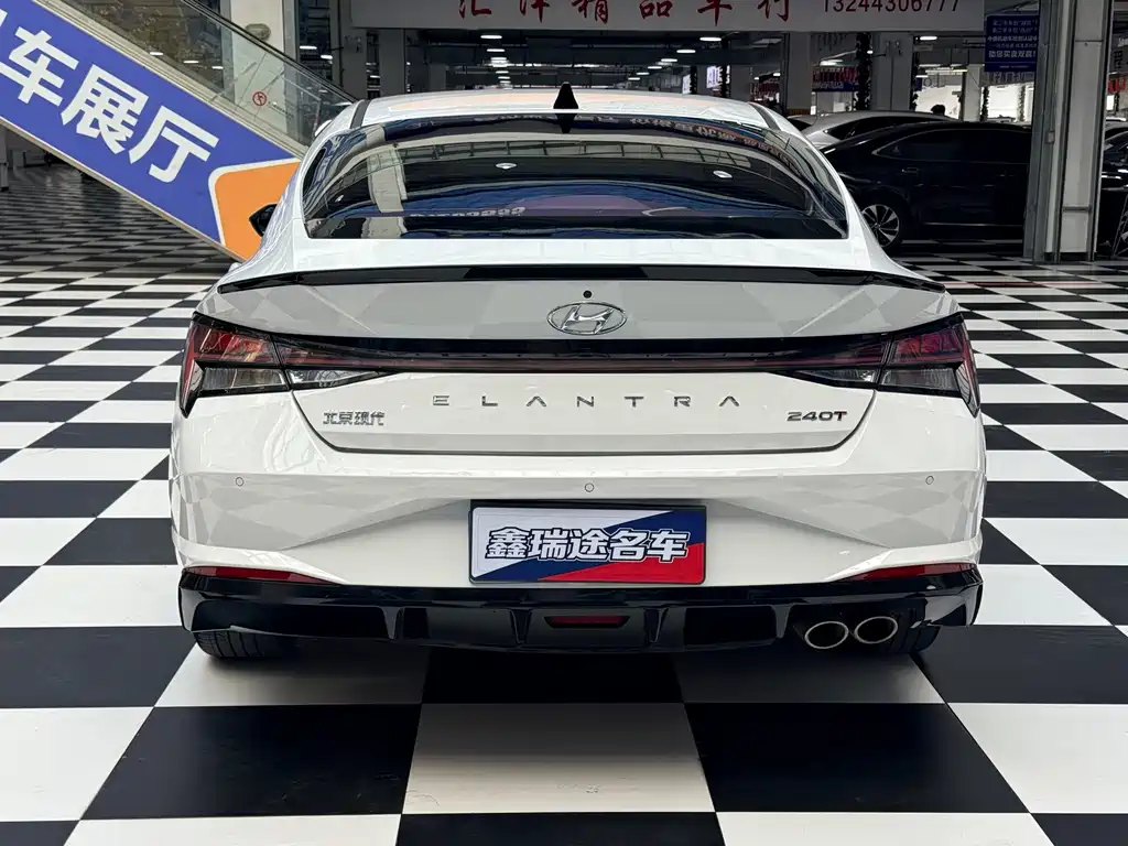 Hyundai Elantra — миниатюра 5