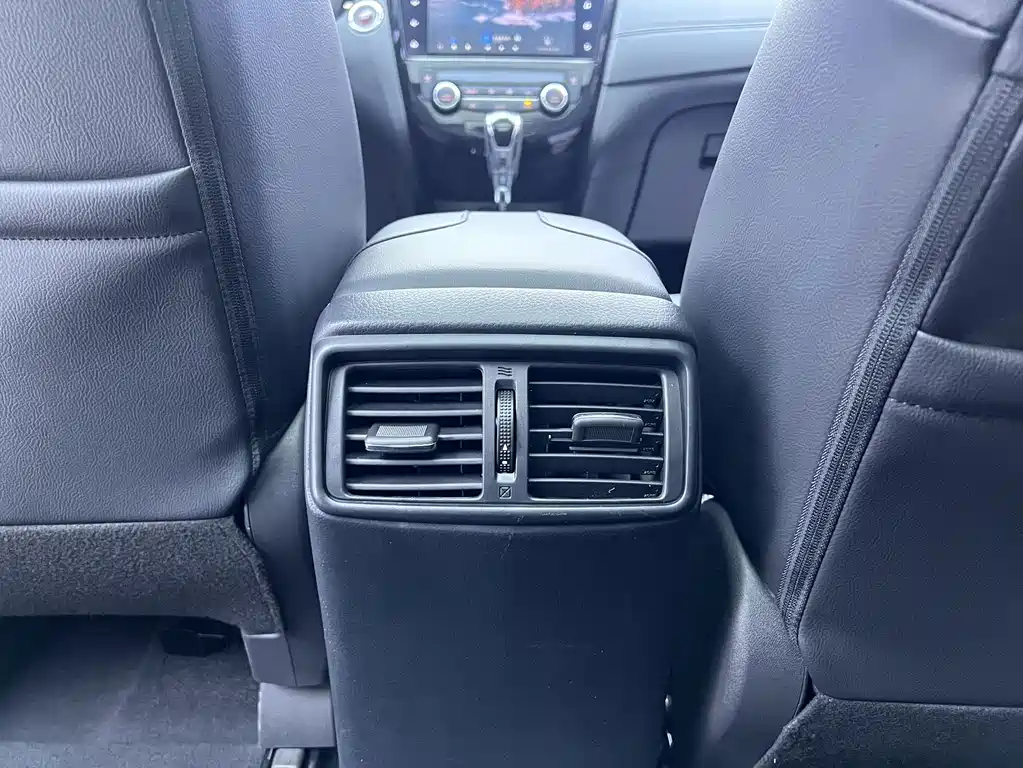 Nissan X-Trail — миниатюра 15