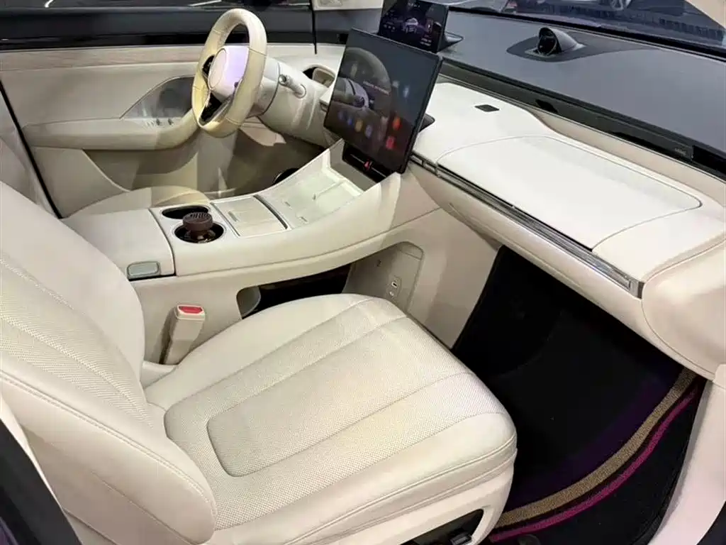 Luxeed R7 2024 667km Pro