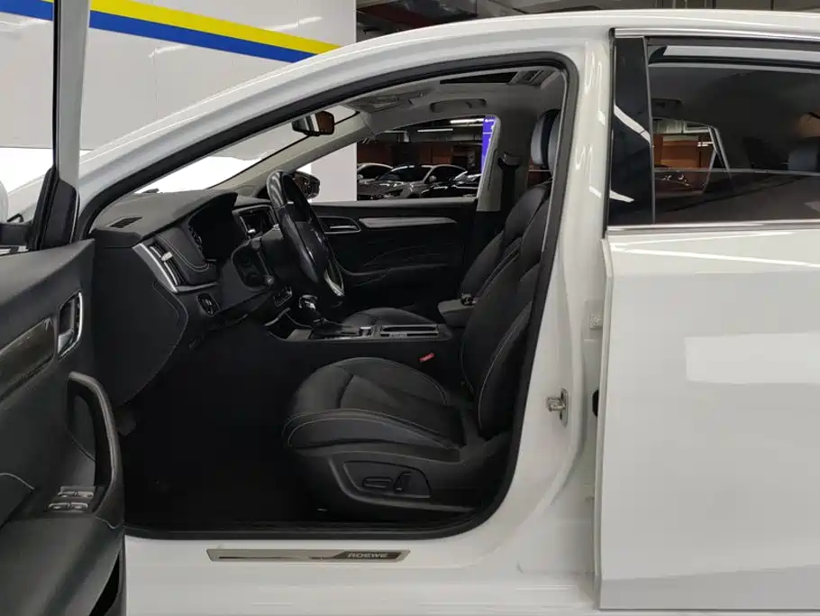 Roewe i6 Classic — миниатюра 9