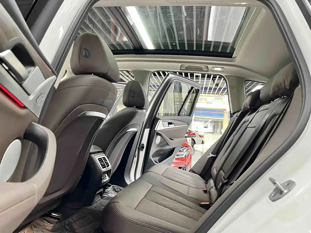 BMW X3 — миниатюра 6