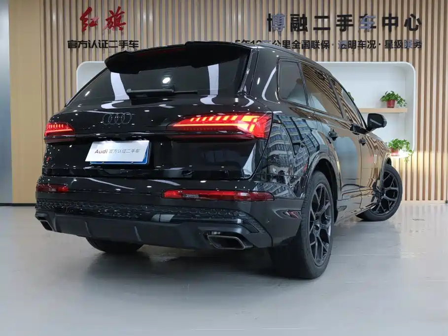 Audi Q7 — миниатюра 3