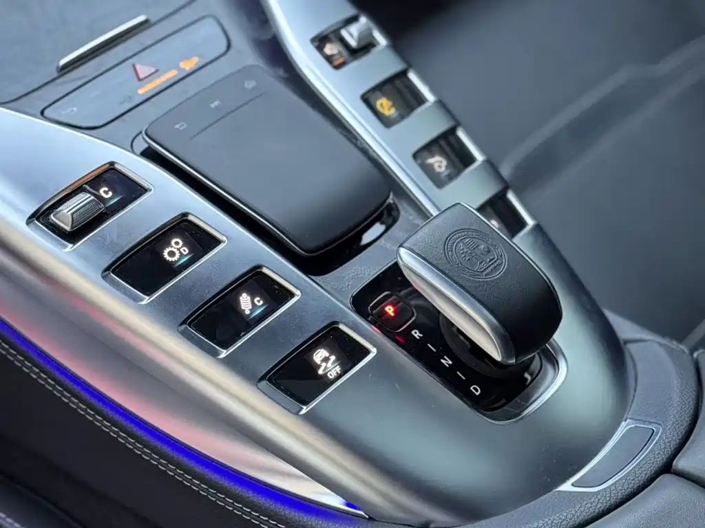 MERCEDES-BENZ AMG GT