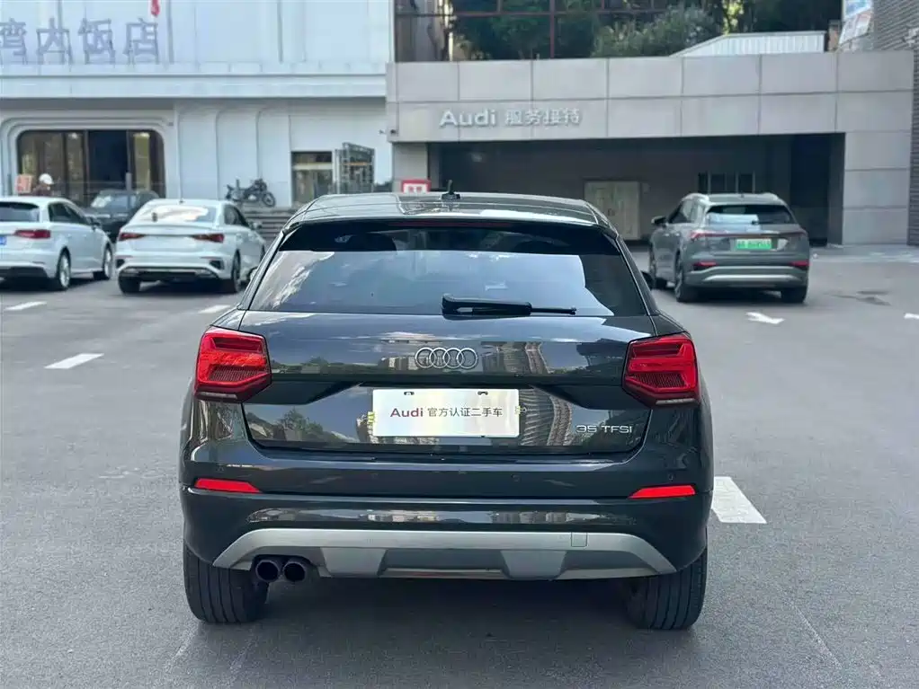 Audi Q2L — миниатюра 4
