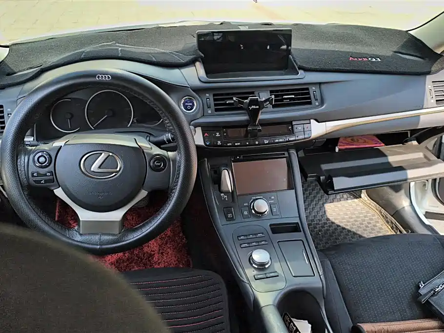 Lexus CT — фотографии объявления, Фото 12