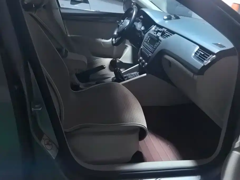 Skoda Octavia — миниатюра 8