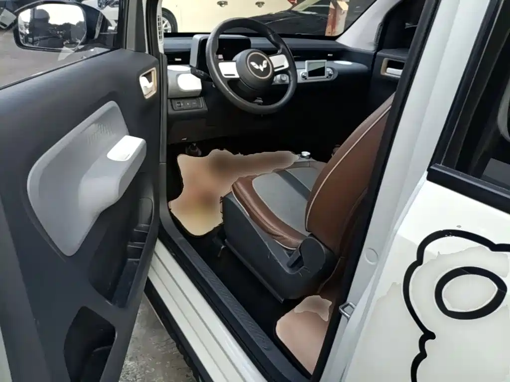 Wuling MINIEV — миниатюра 16