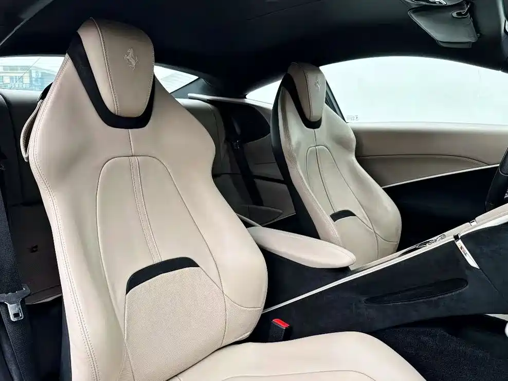 Ferrari Roma — миниатюра 7