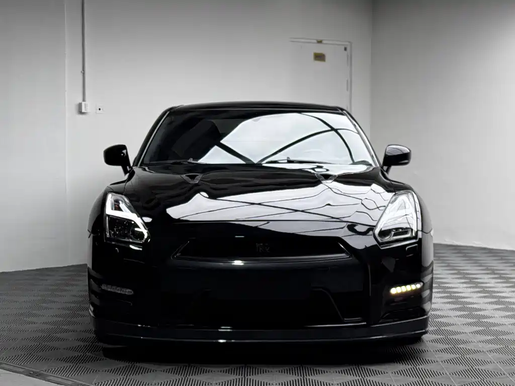 Nissan GT-R 2014 3.8T Premium Edition
