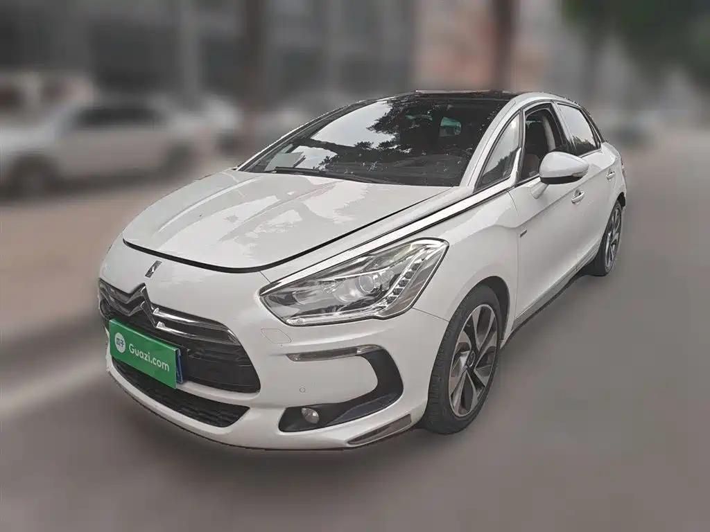 Купить DS DS 5
