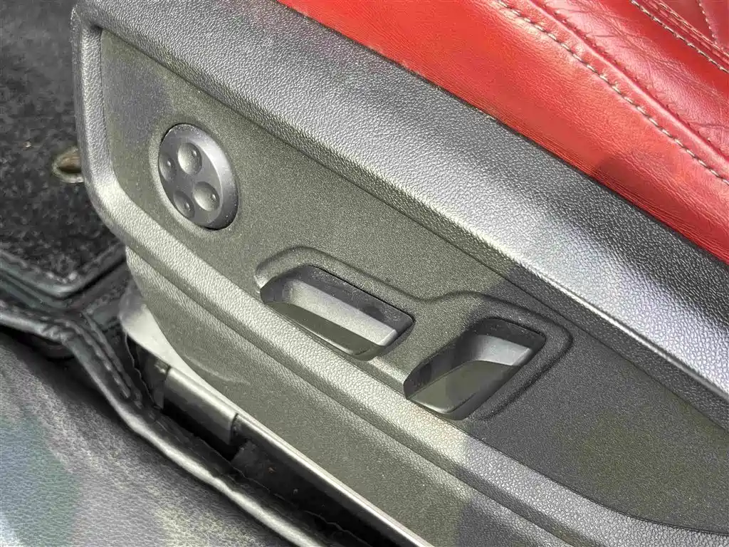 Audi SQ5 — миниатюра 16