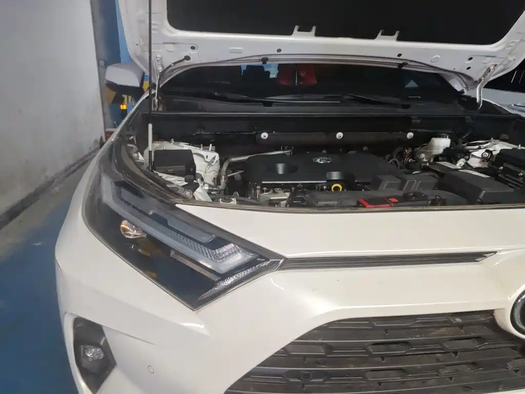Toyota RAV4 — миниатюра 19
