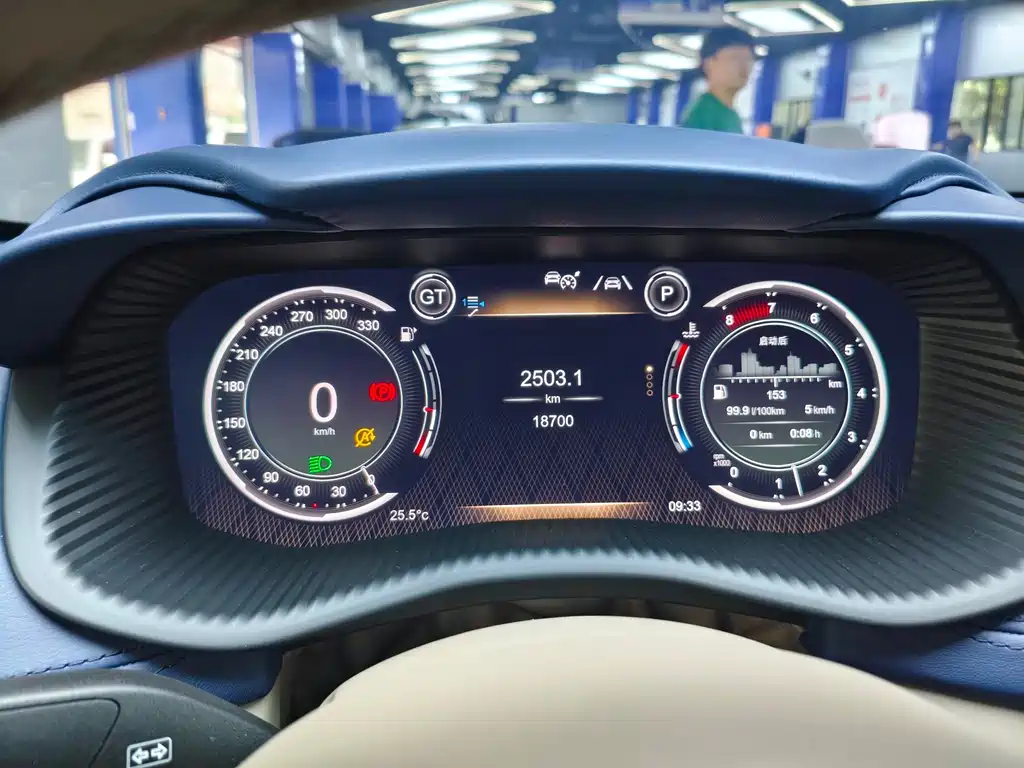 Aston Martin DBX 2021 4.0T V8