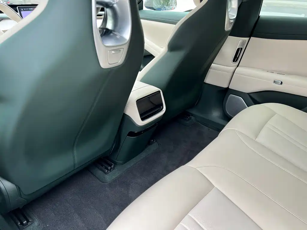 XIAOMI CAR XIAOMI YU7