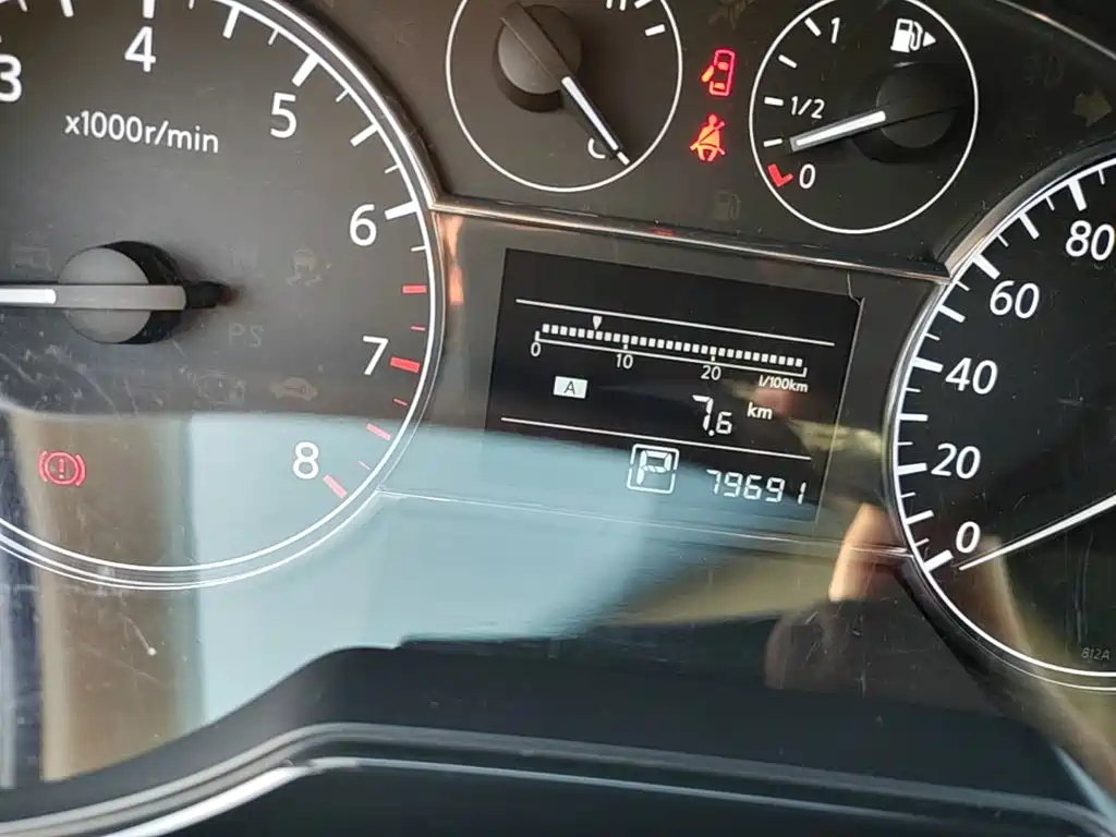 Nissan Tiida — миниатюра 12