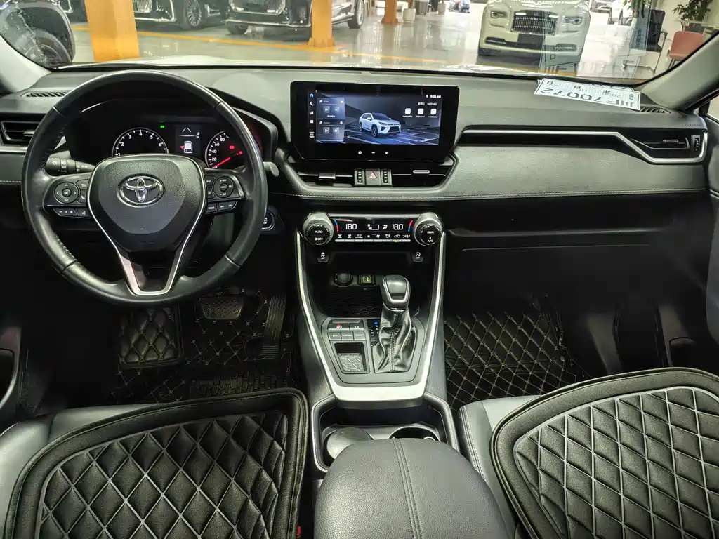 Toyota Wildlander — миниатюра 5